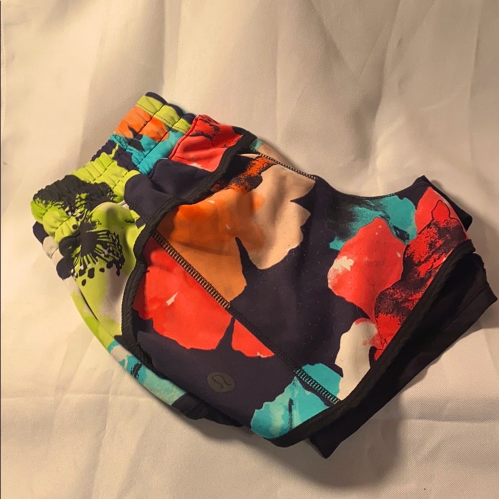 LULULEMON ATHLETICA FLORAL SHORTS SIZE 6
